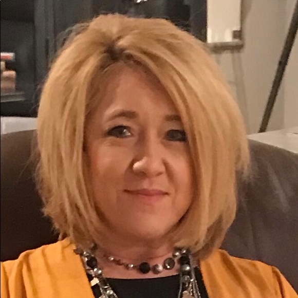 Meet your Posher, Tonya - Picture 1 of 1